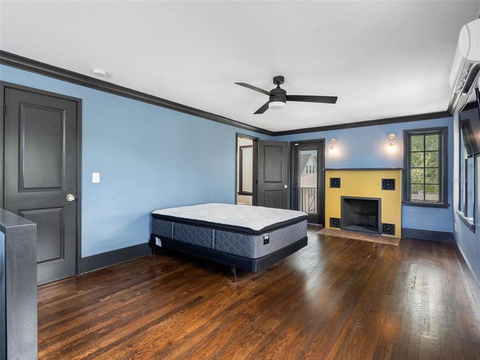 Active With Contract: $675,000 (4 beds, 4 baths, 2777 Square Feet)