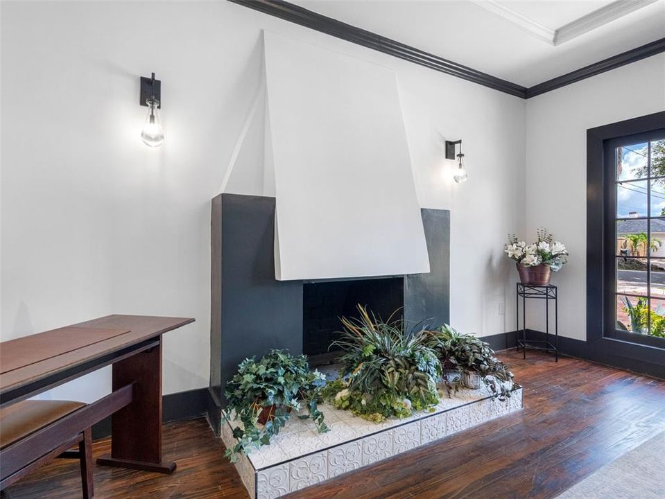 Active With Contract: $675,000 (4 beds, 4 baths, 2777 Square Feet)