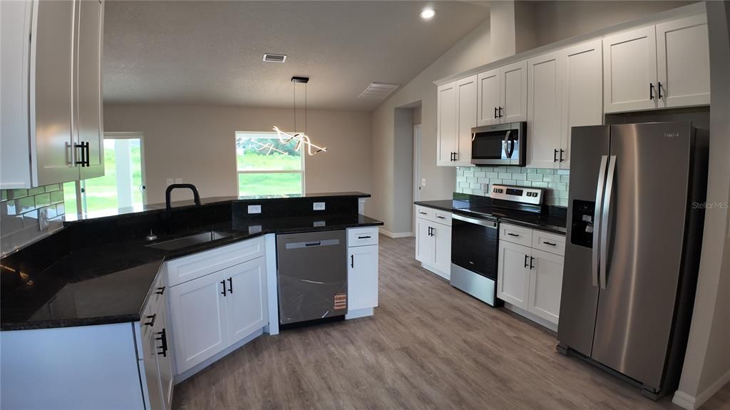 Active With Contract: $269,990 (4 beds, 2 baths, 1573 Square Feet)