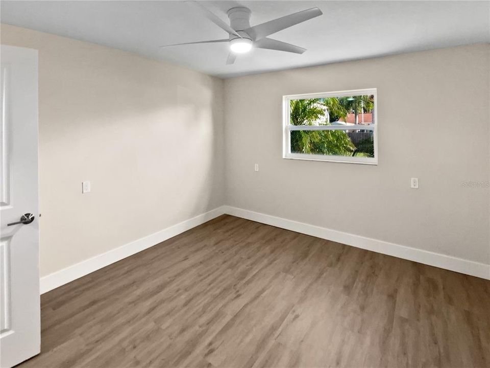 Activo con contrato: $400,000 (2 camas, 2 baños, 1975 Pies cuadrados)