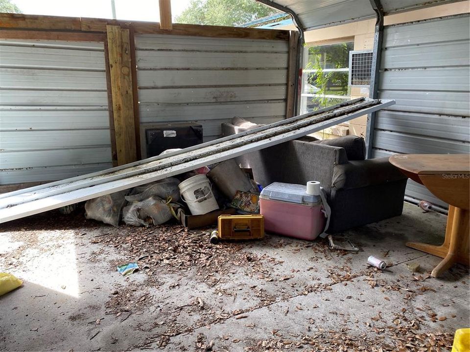 待售: $110,000 (1 贝兹, 1 浴室, 900 平方英尺)