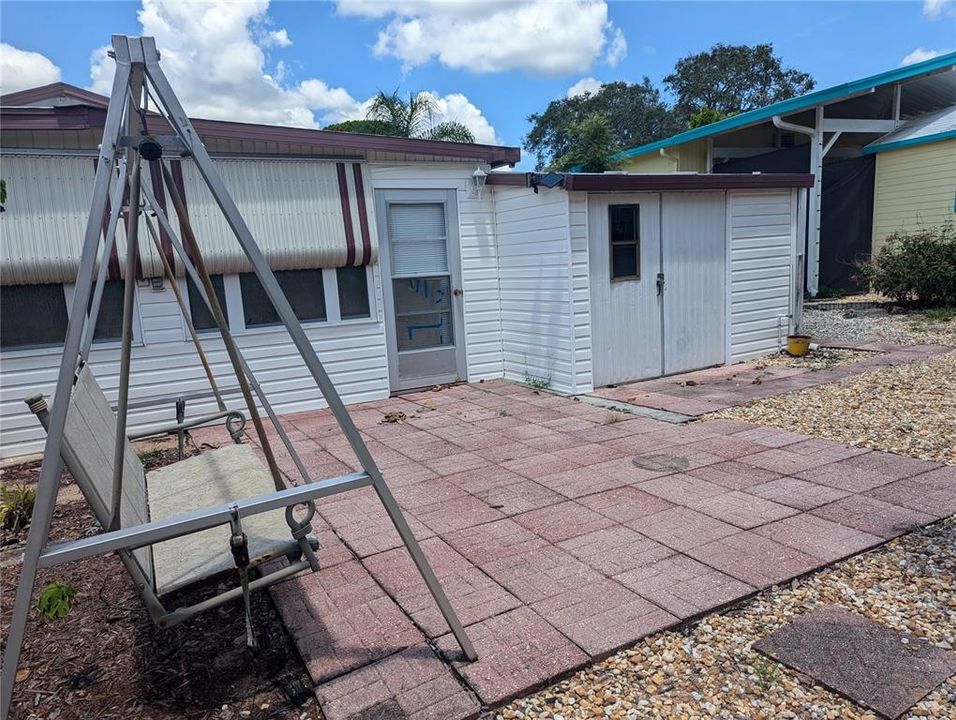 待售: $115,000 (2 贝兹, 2 浴室, 980 平方英尺)