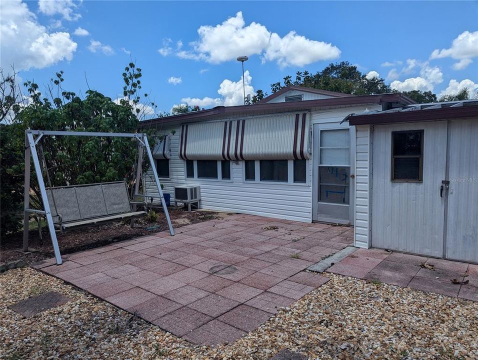 待售: $115,000 (2 贝兹, 2 浴室, 980 平方英尺)