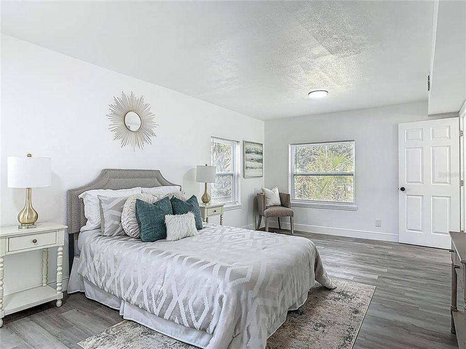 待售: $279,500 (0 贝兹, 0 浴室, 2060 平方英尺)