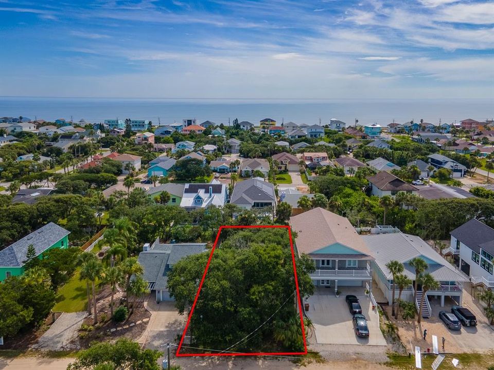 На продажу: $172,900 (0.20 acres)