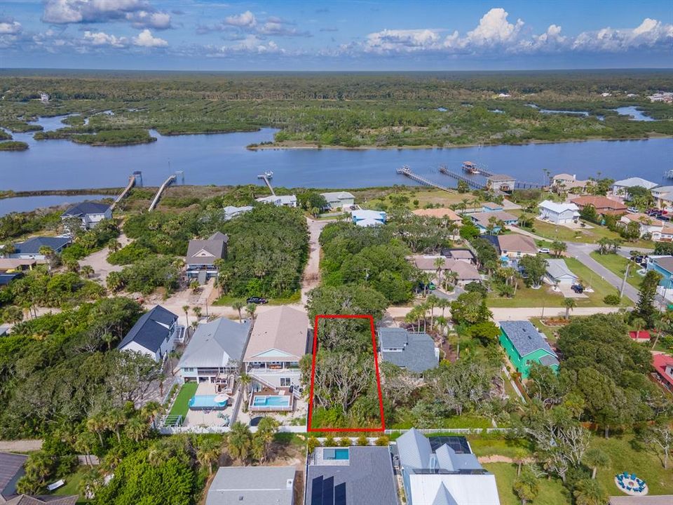 На продажу: $172,900 (0.20 acres)