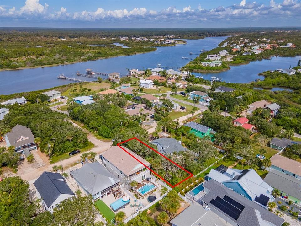 На продажу: $172,900 (0.20 acres)
