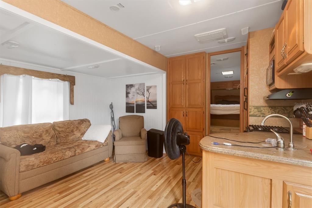 En Venta: $439,999 (3 camas, 2 baños, 1560 Pies cuadrados)