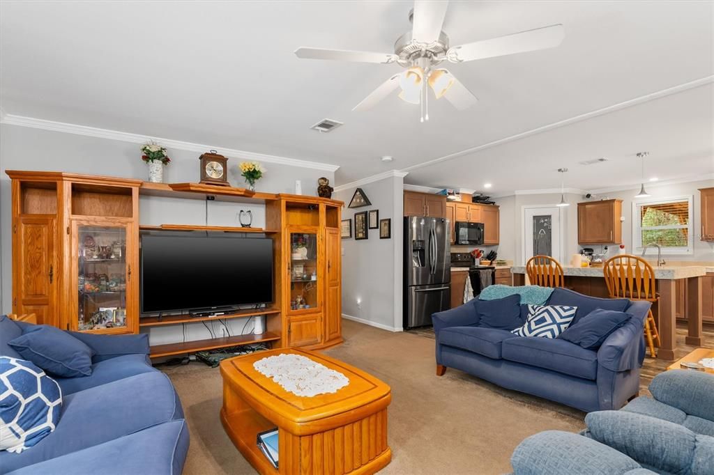 En Venta: $439,999 (3 camas, 2 baños, 1560 Pies cuadrados)