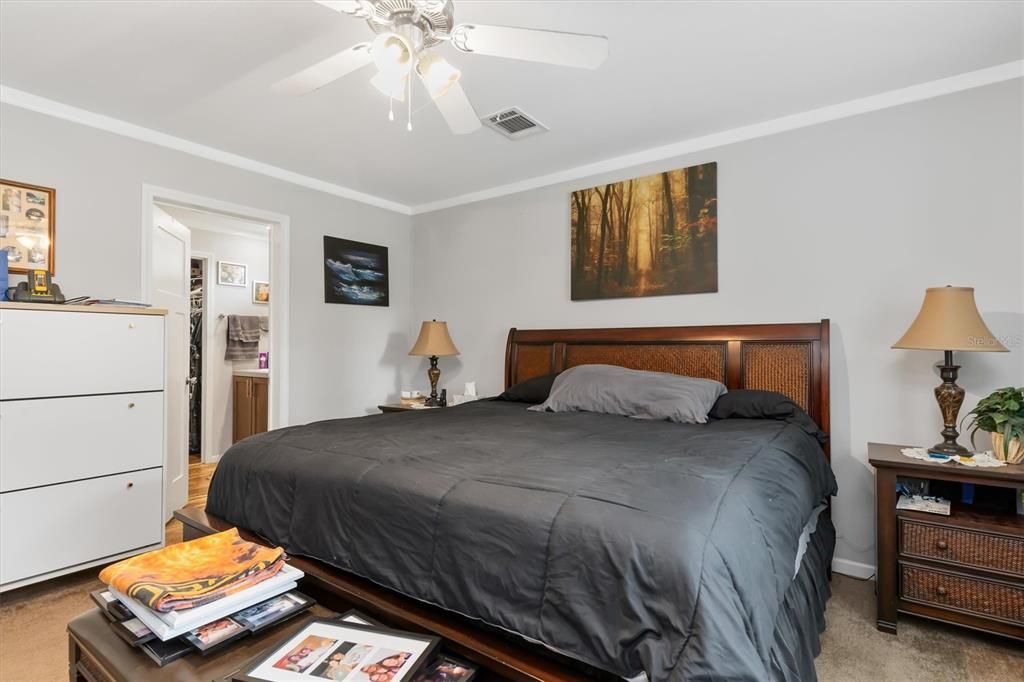 En Venta: $439,999 (3 camas, 2 baños, 1560 Pies cuadrados)