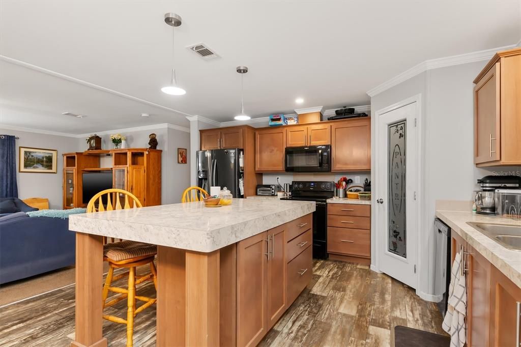 En Venta: $439,999 (3 camas, 2 baños, 1560 Pies cuadrados)