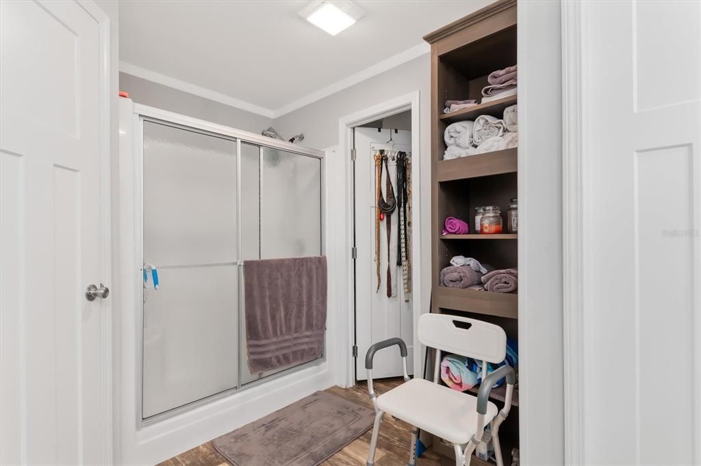 En Venta: $439,999 (3 camas, 2 baños, 1560 Pies cuadrados)