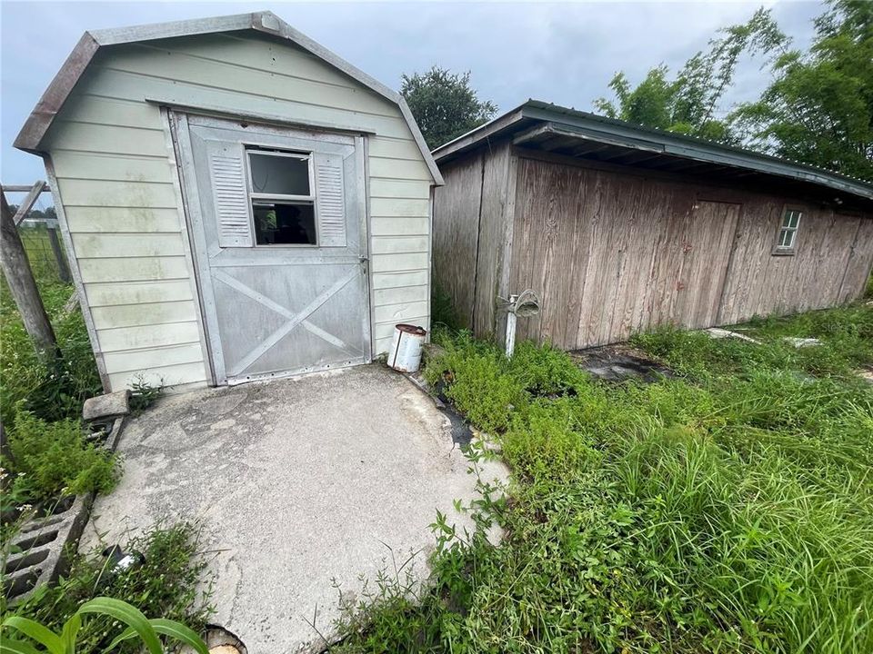 En Venta: $190,000 (5.05 acres)