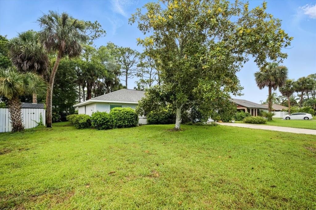 На продажу: $315,900 (3 спален, 2 ванн, 1355 Квадратных фут)