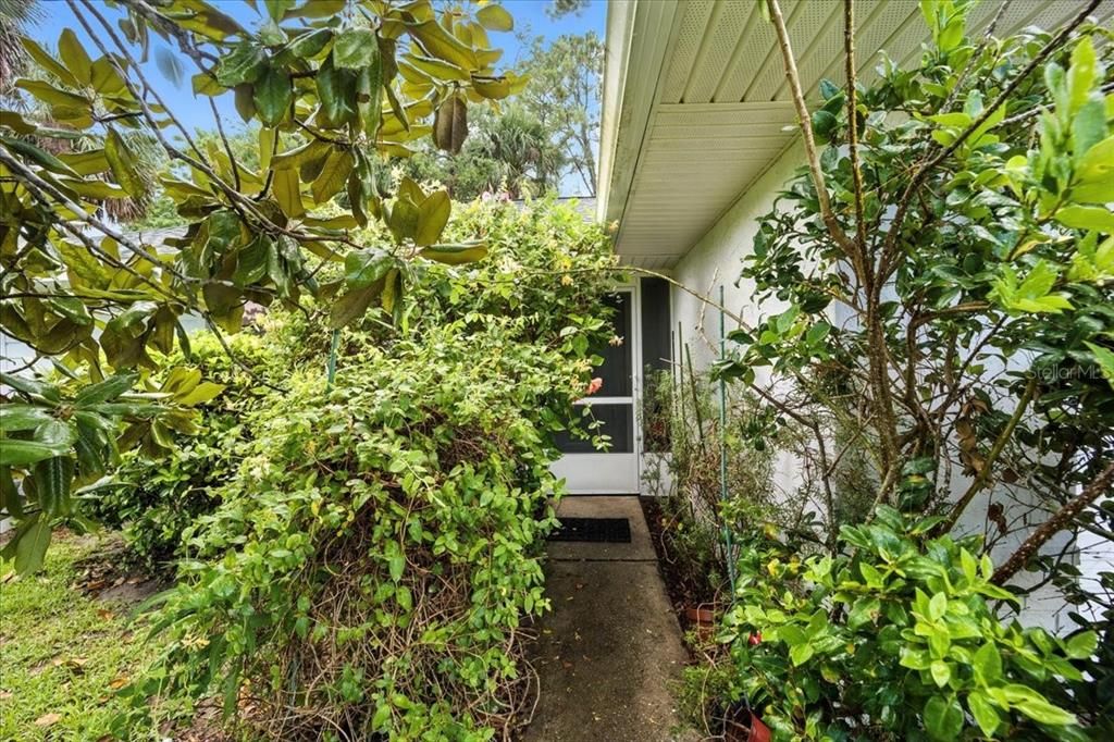 На продажу: $315,900 (3 спален, 2 ванн, 1355 Квадратных фут)