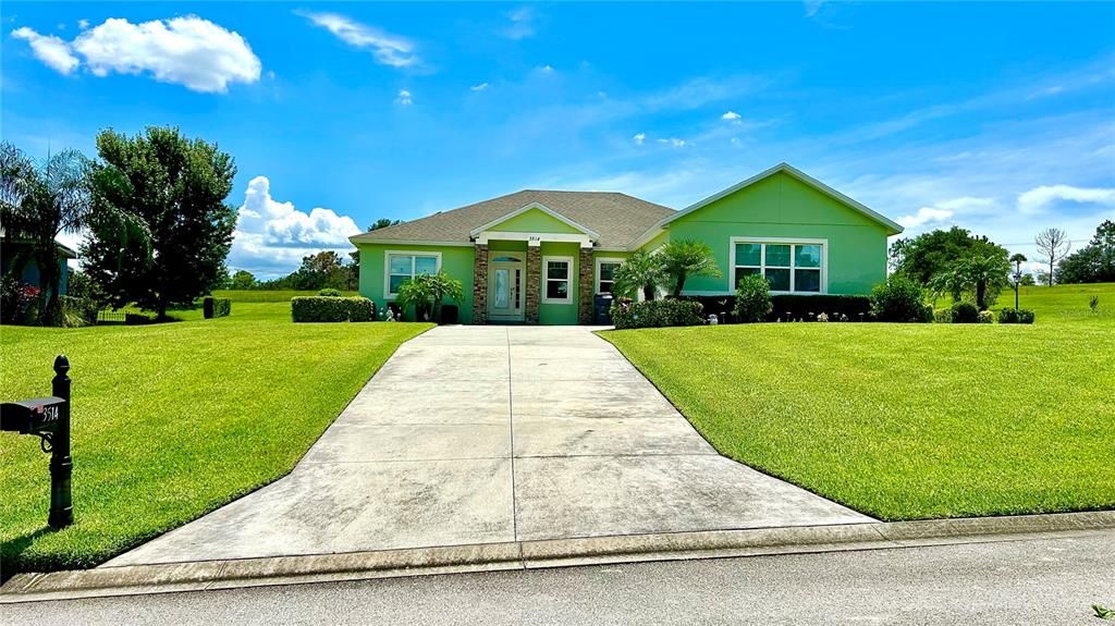 En Venta: $417,000 (5 camas, 3 baños, 2339 Pies cuadrados)