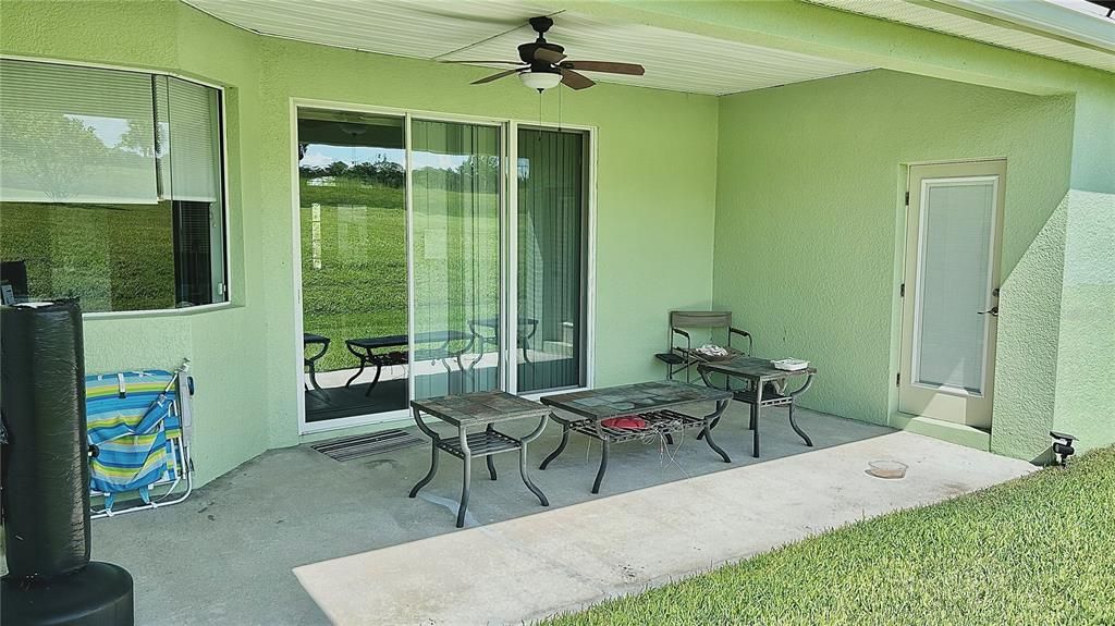 En Venta: $417,000 (5 camas, 3 baños, 2339 Pies cuadrados)