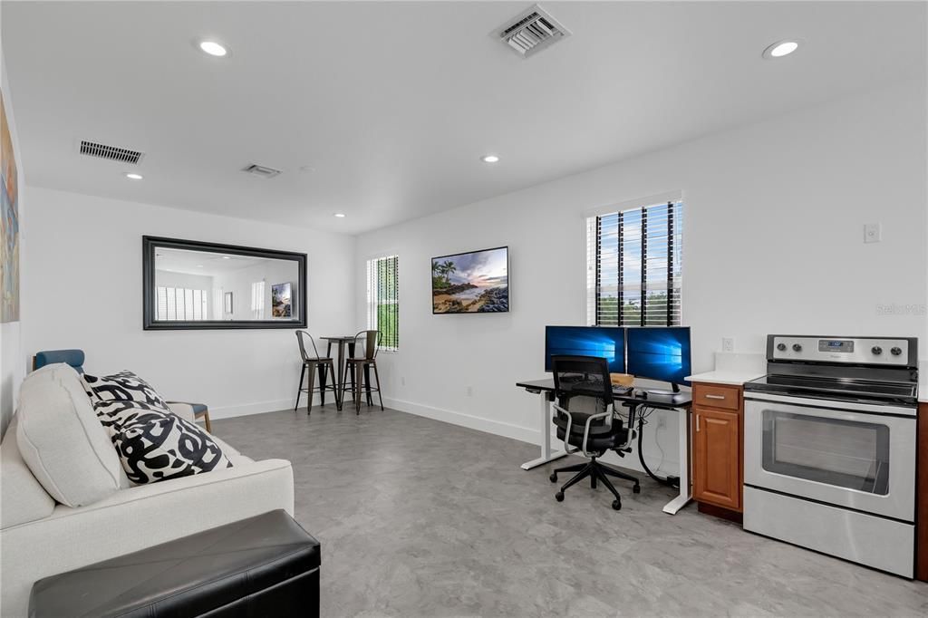 На продажу: $829,000 (4 спален, 3 ванн, 2305 Квадратных фут)