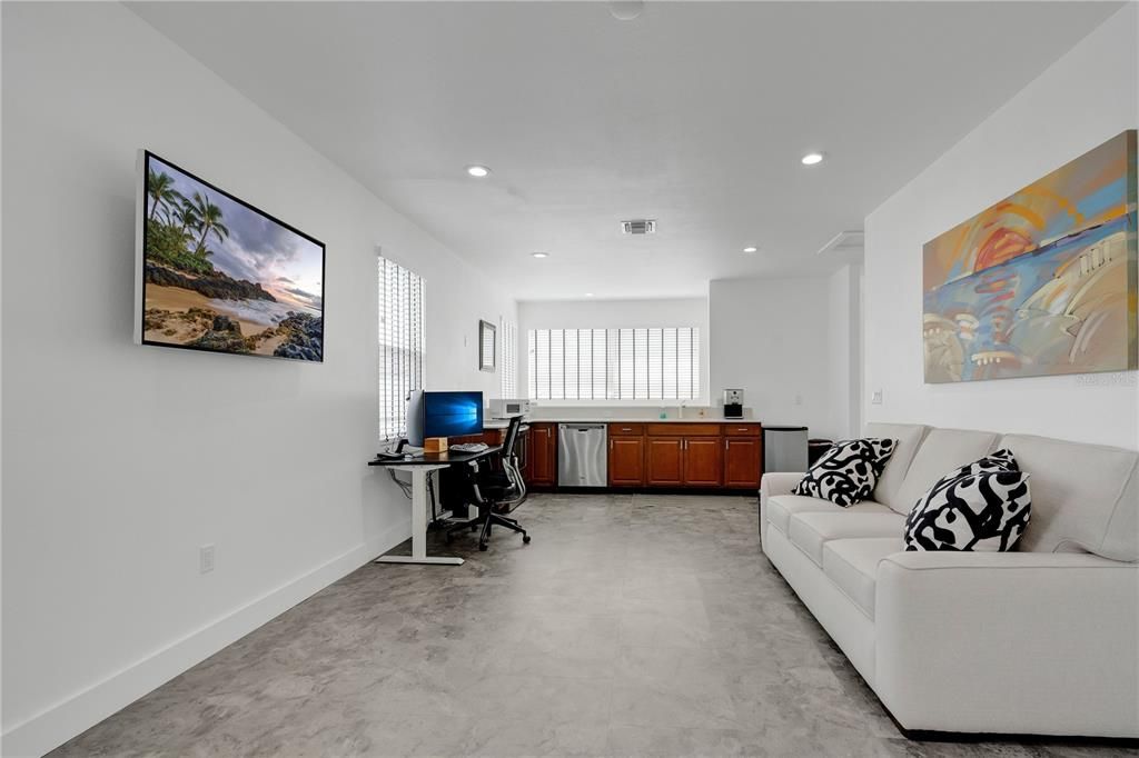 На продажу: $829,000 (4 спален, 3 ванн, 2305 Квадратных фут)