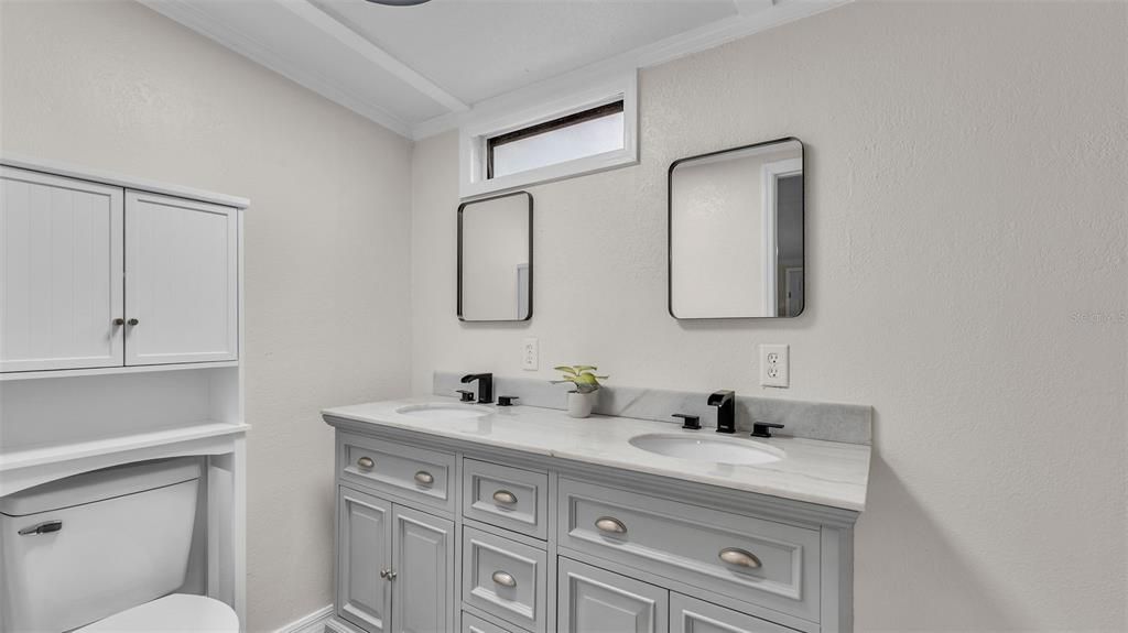 待售: $229,900 (4 贝兹, 2 浴室, 1830 平方英尺)