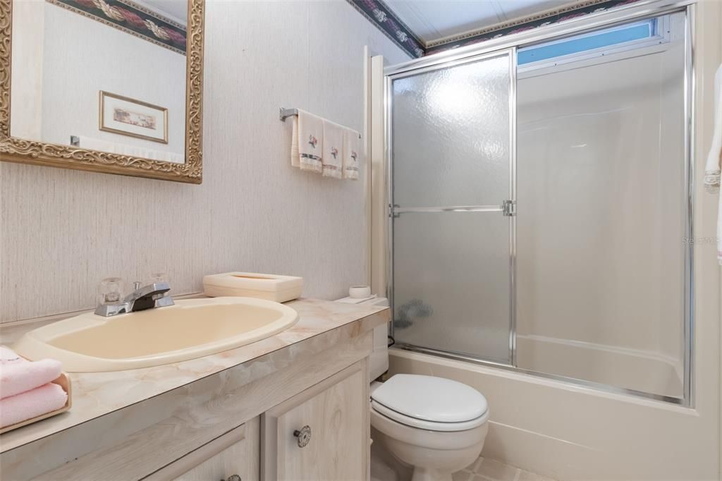 En Venta: $114,000 (2 camas, 2 baños, 1008 Pies cuadrados)