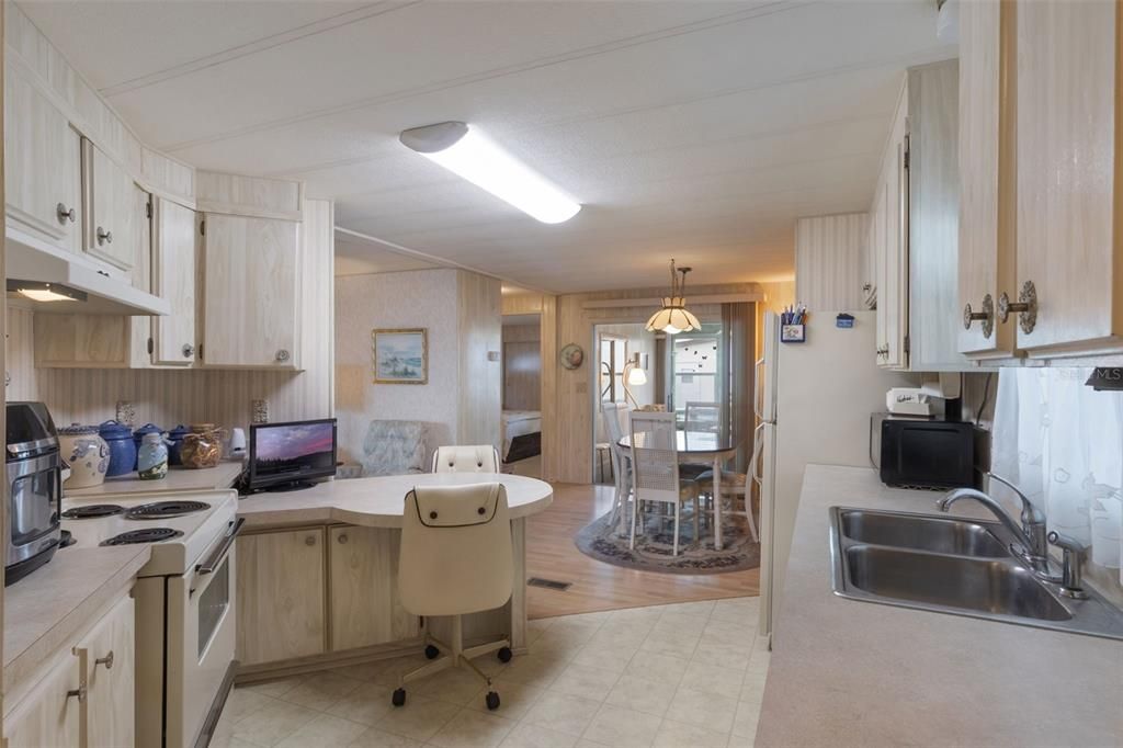 En Venta: $114,000 (2 camas, 2 baños, 1008 Pies cuadrados)