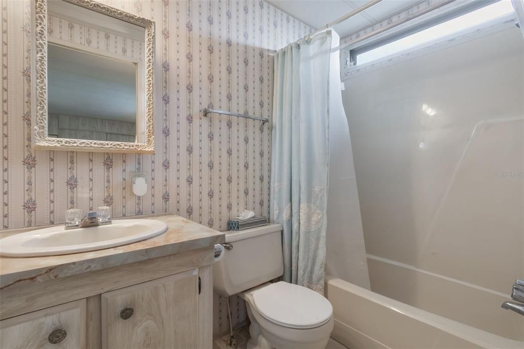 En Venta: $114,000 (2 camas, 2 baños, 1008 Pies cuadrados)