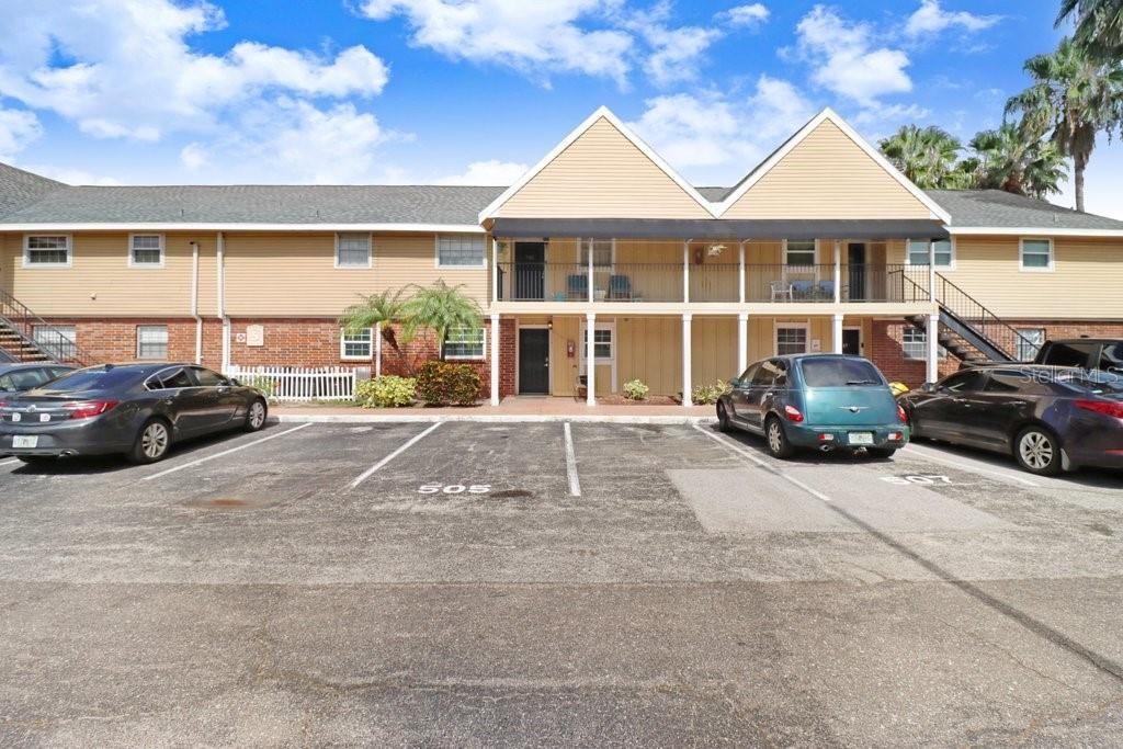 待售: $150,000 (2 贝兹, 2 浴室, 1255 平方英尺)