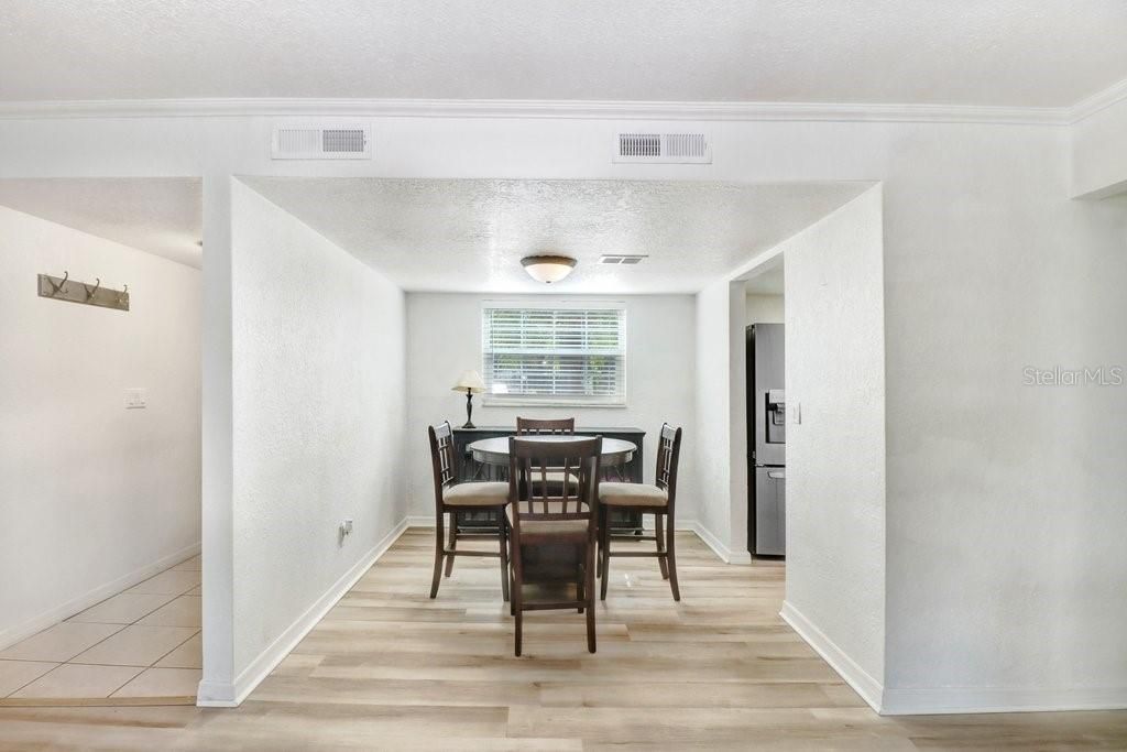 待售: $150,000 (2 贝兹, 2 浴室, 1255 平方英尺)