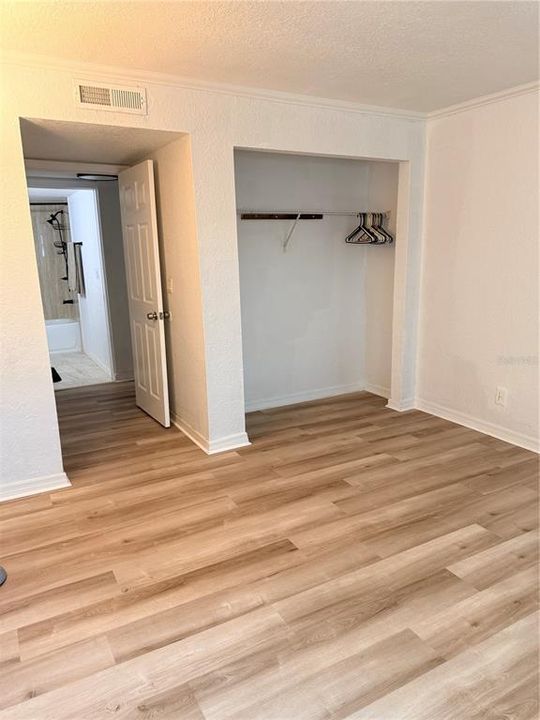 待售: $150,000 (2 贝兹, 2 浴室, 1255 平方英尺)