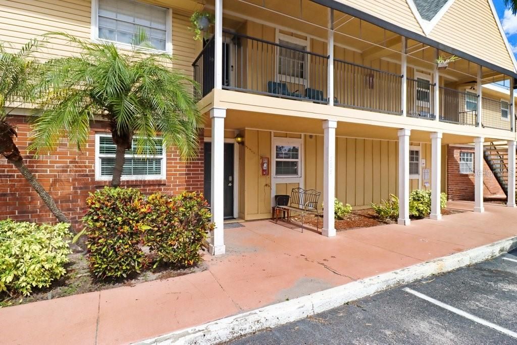 待售: $150,000 (2 贝兹, 2 浴室, 1255 平方英尺)