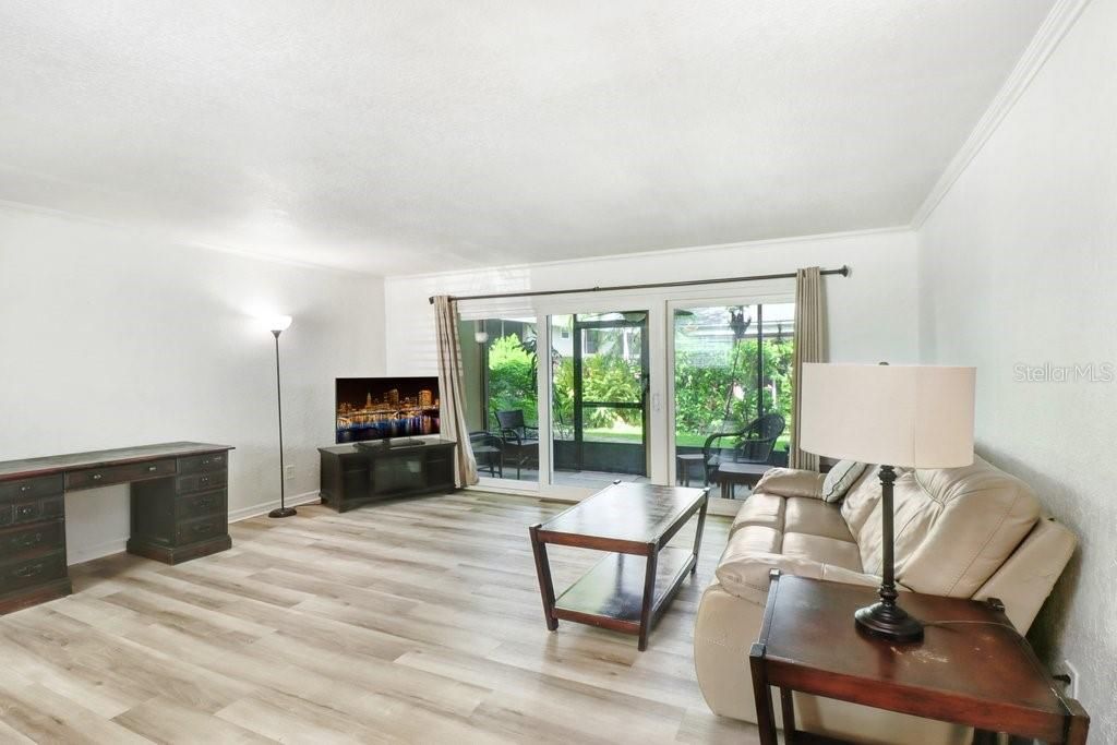 待售: $150,000 (2 贝兹, 2 浴室, 1255 平方英尺)