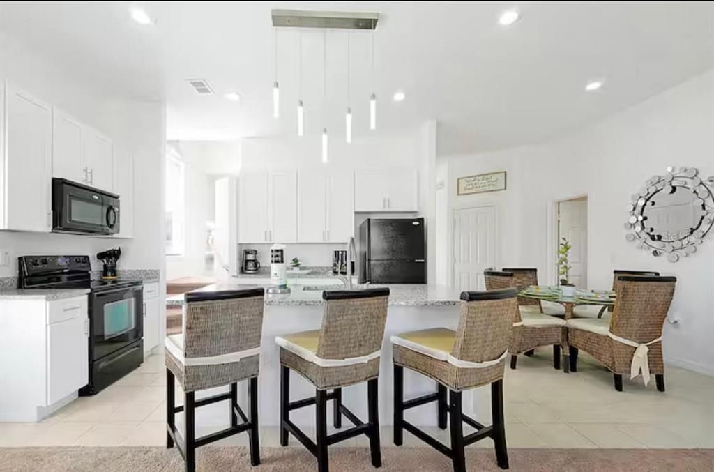 For Sale: $449,900 (5 beds, 3 baths, 2345 Square Feet)