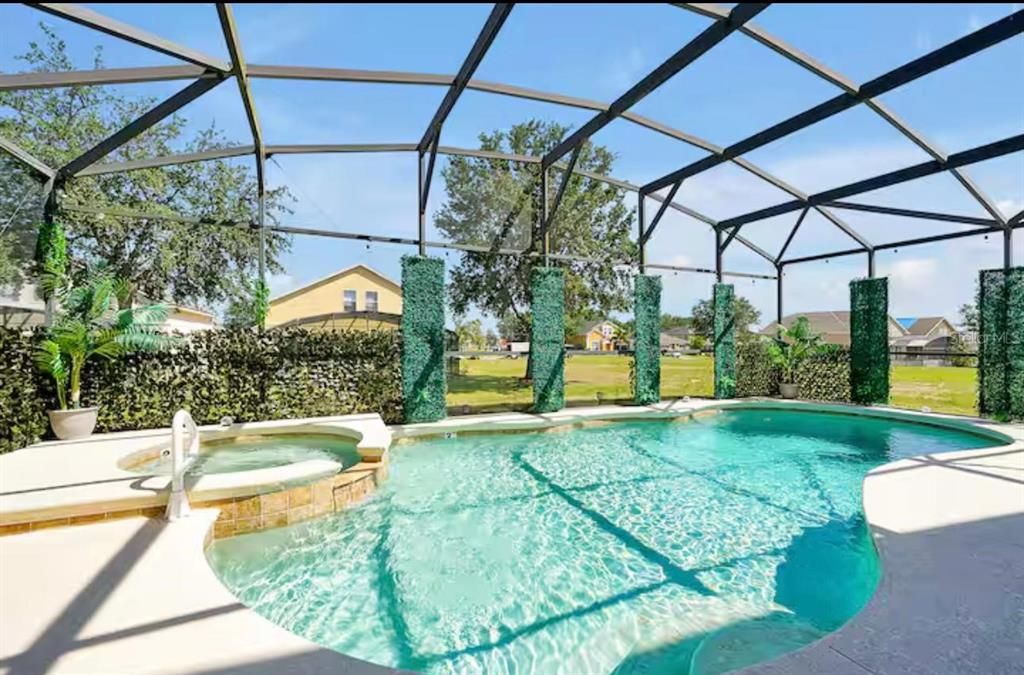 For Sale: $449,900 (5 beds, 3 baths, 2345 Square Feet)