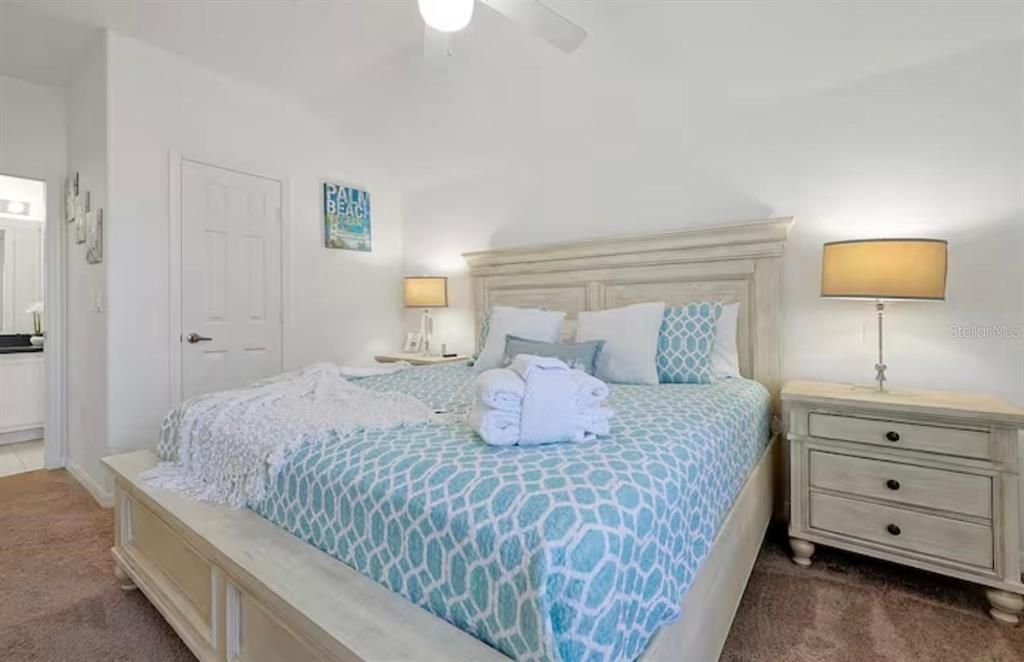 For Sale: $449,900 (5 beds, 3 baths, 2345 Square Feet)