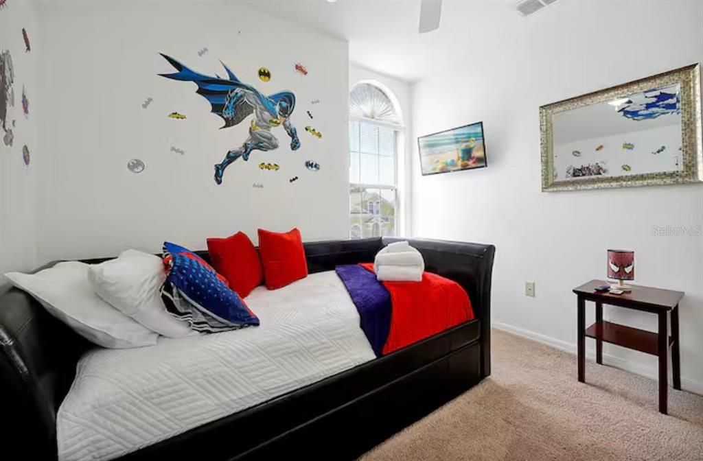 For Sale: $449,900 (5 beds, 3 baths, 2345 Square Feet)