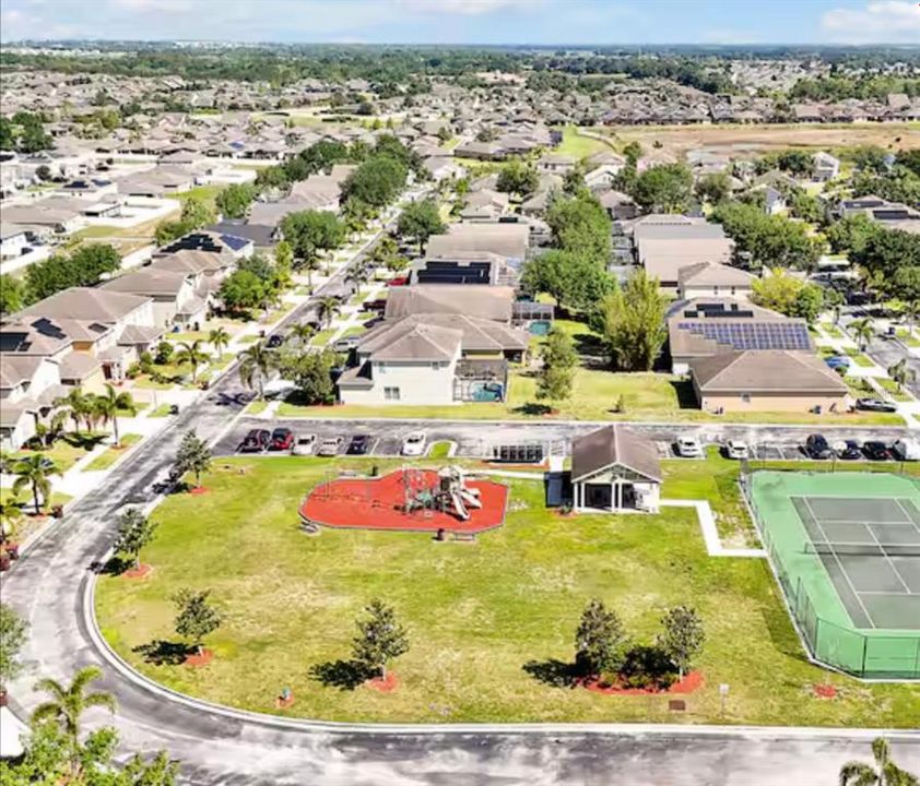 For Sale: $449,900 (5 beds, 3 baths, 2345 Square Feet)