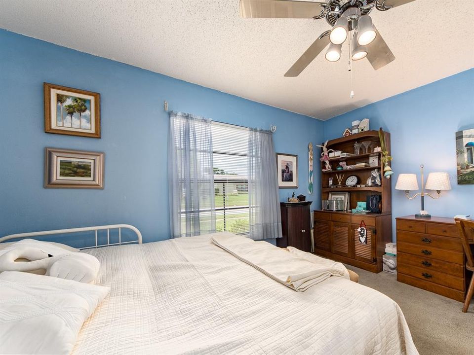 Active With Contract: $297,777 (2 beds, 2 baths, 1510 Square Feet)