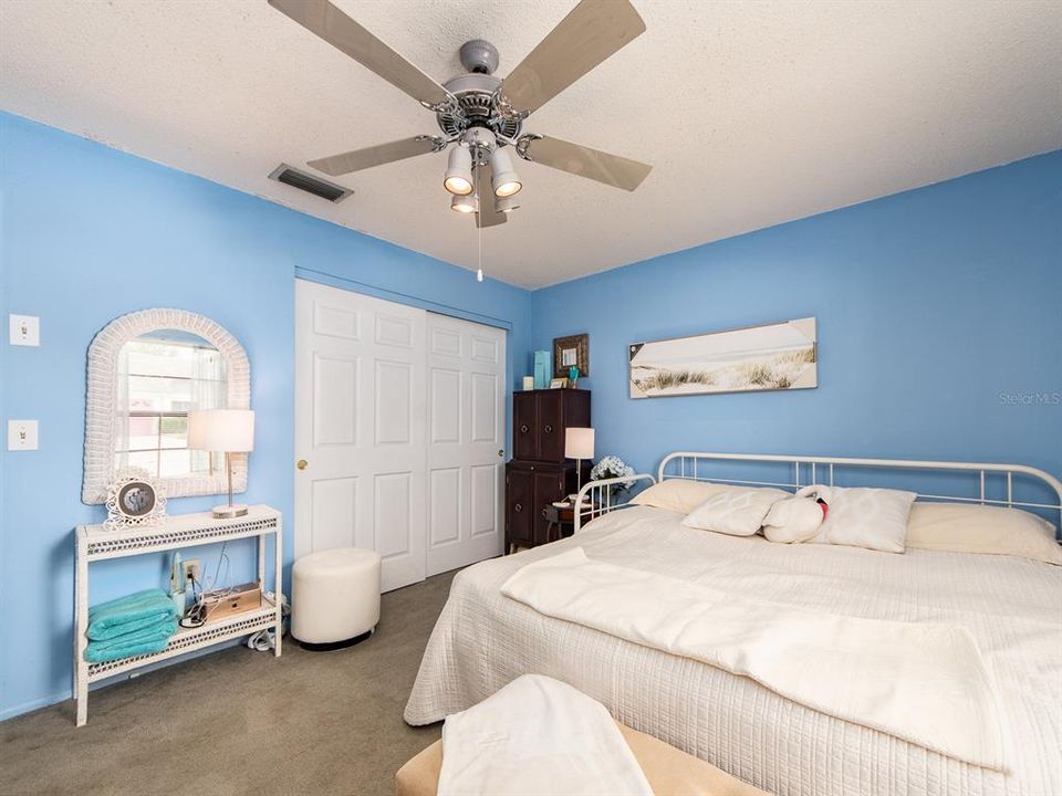 Active With Contract: $297,777 (2 beds, 2 baths, 1510 Square Feet)