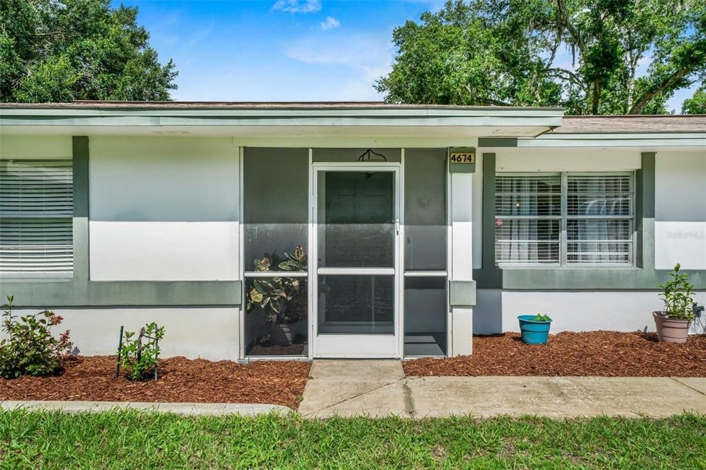 На продажу: $199,000 (2 спален, 1 ванн, 865 Квадратных фут)