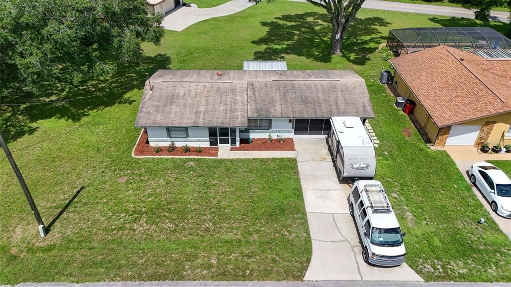 На продажу: $199,000 (2 спален, 1 ванн, 865 Квадратных фут)