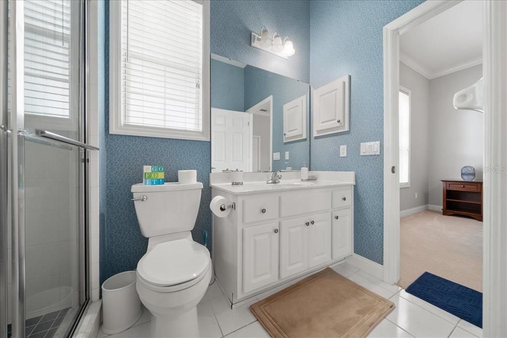 合同活跃: $649,000 (3 贝兹, 2 浴室, 3019 平方英尺)