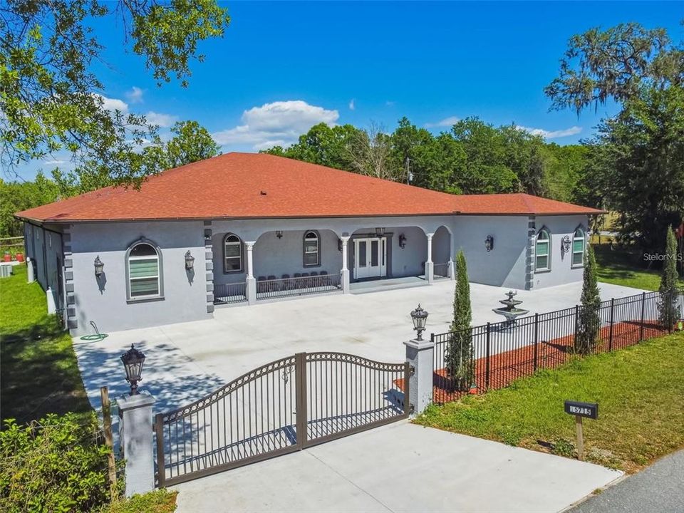 待售: $1,699,000 (4 贝兹, 5 浴室, 6077 平方英尺)