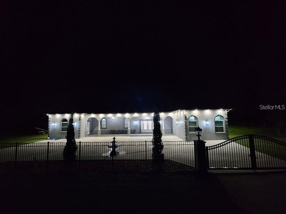 待售: $1,699,000 (4 贝兹, 5 浴室, 6077 平方英尺)