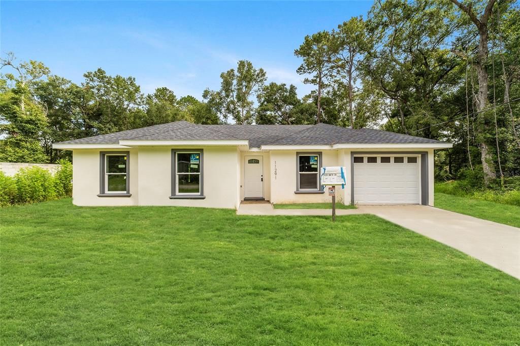 Recently Sold: $215,000 (3 beds, 2 baths, 1057 Square Feet)