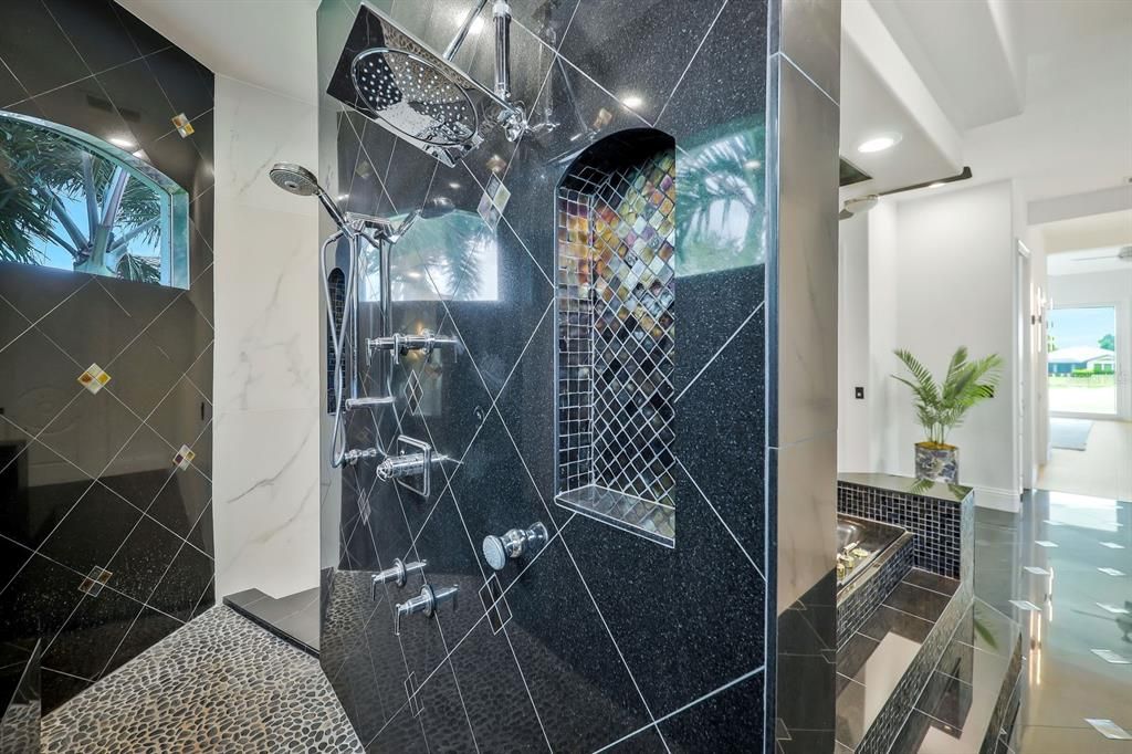 En Venta: $2,499,999 (4 camas, 4 baños, 5814 Pies cuadrados)