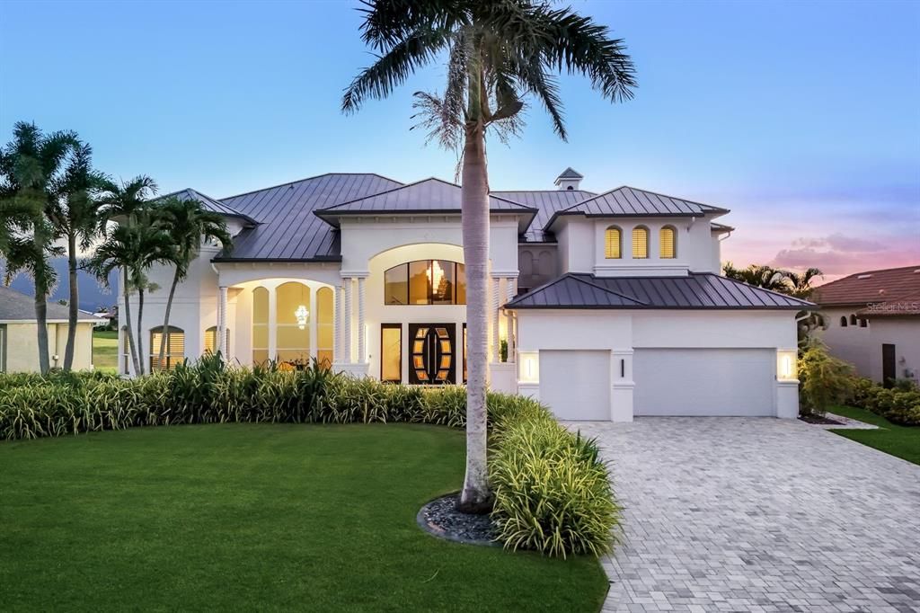 En Venta: $2,499,999 (4 camas, 4 baños, 5814 Pies cuadrados)