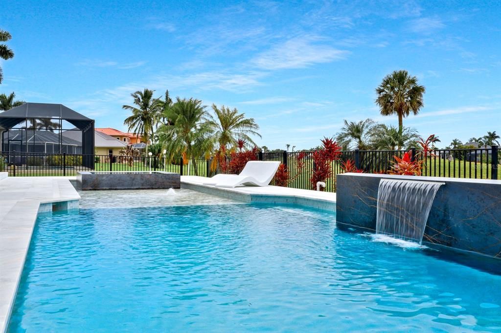 En Venta: $2,499,999 (4 camas, 4 baños, 5814 Pies cuadrados)