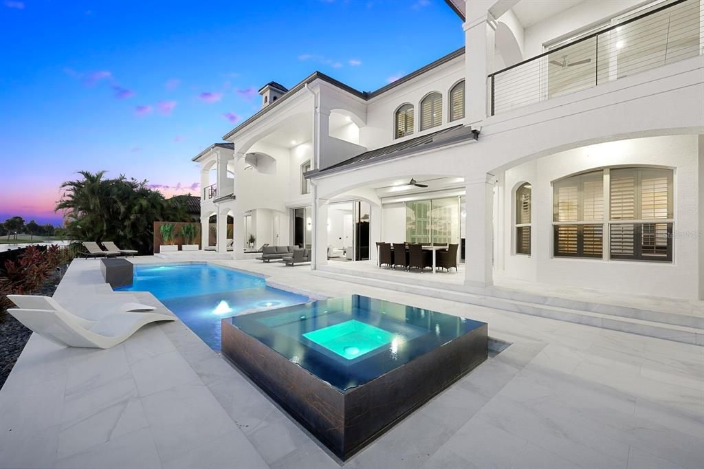 En Venta: $2,499,999 (4 camas, 4 baños, 5814 Pies cuadrados)