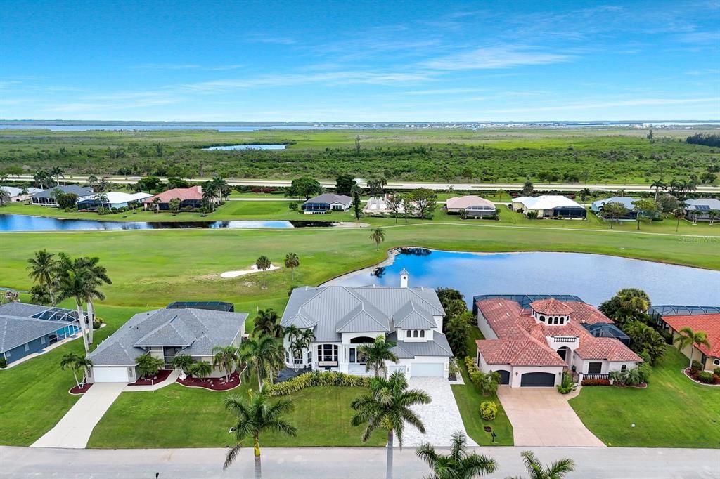 En Venta: $2,499,999 (4 camas, 4 baños, 5814 Pies cuadrados)